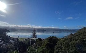 Baywatch - Spectacular Harbour Views - Wyuna Bay